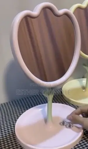 Tulip Mirror