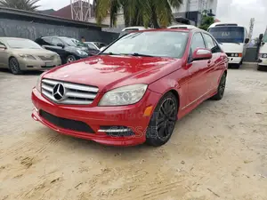 Mercedes-Benz C300 2009 Red