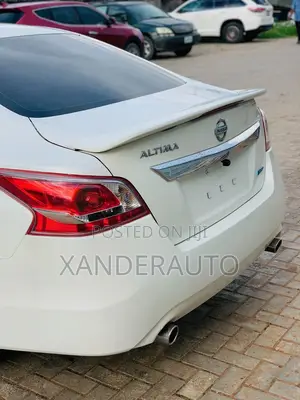Nissan Altima 2015 White
