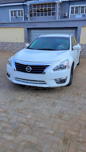 Nissan Altima 2015 White