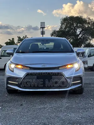 Toyota Corolla XSE 2021 Silver