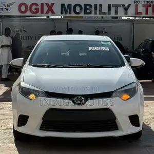 Toyota Corolla 2015 White