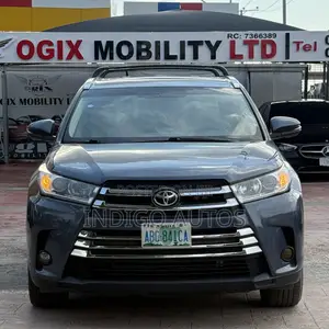 Toyota Highlander 2017 Blue
