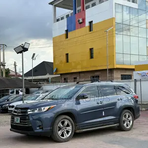 Toyota Highlander 2017 Blue