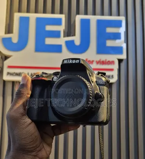 Nikon D5300 Digital Camera