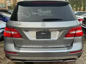 Mercedes-Benz M Class ML350 4MATIC 4dr SUV AWD (3.5L 6cyl 7A) 2015 Gray