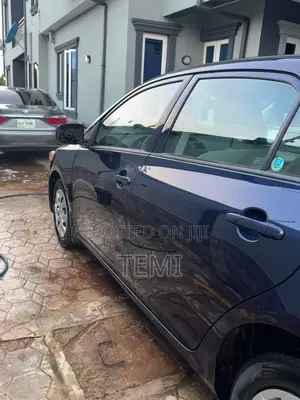 Toyota Corolla 2012 Blue