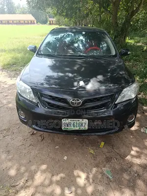 Toyota Corolla 2010 Black