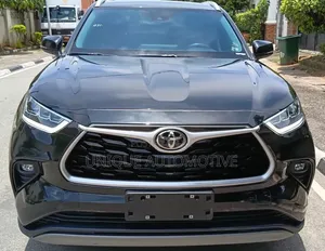 Toyota Highlander Platinum AWD 2024 Black