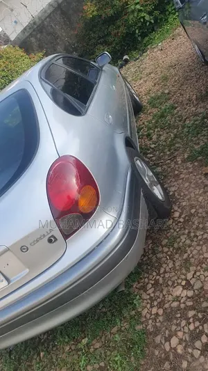 Toyota Corolla 2000 Silver