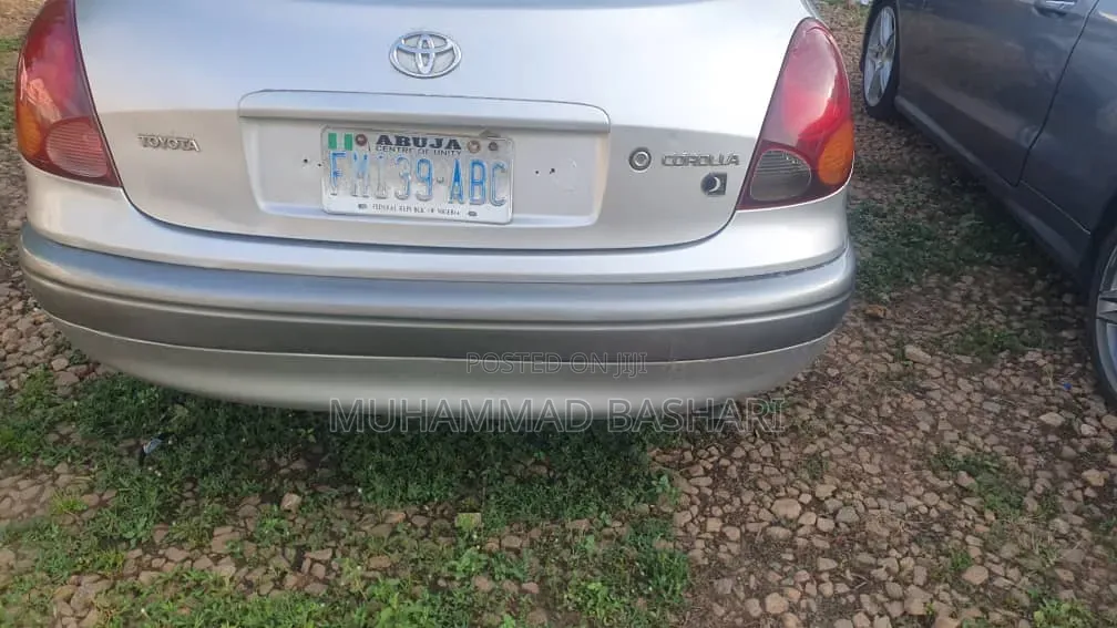 Toyota Corolla 2000 Silver