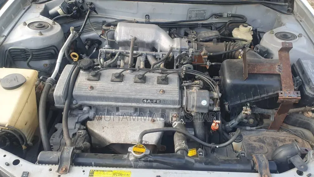 Toyota Corolla 2000 Silver