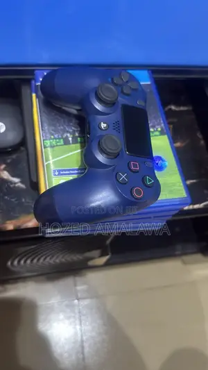 PS4 With 1 Controller and 5 CD Games Available