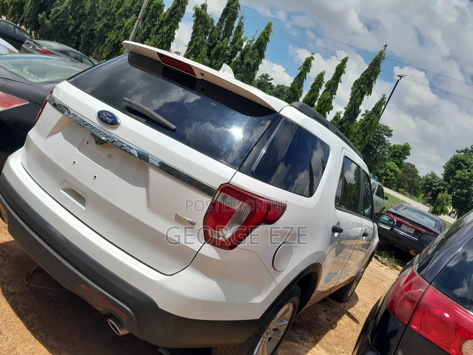 Ford Explorer 2016 White