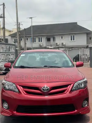 Toyota Corolla 2013 Red