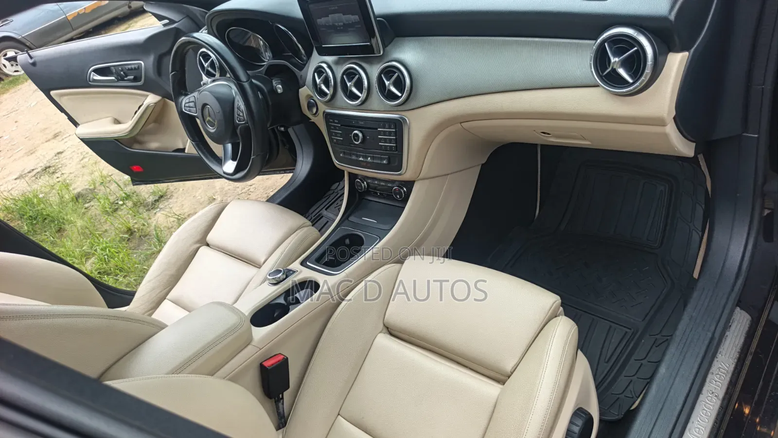 Mercedes-Benz C250 2016 Black