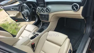 Mercedes-Benz C250 2016 Black