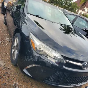 Toyota Camry SE 4dr Sedan (2.5L 4cyl 6A) 2016 Black