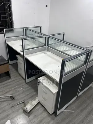 Work Station Table