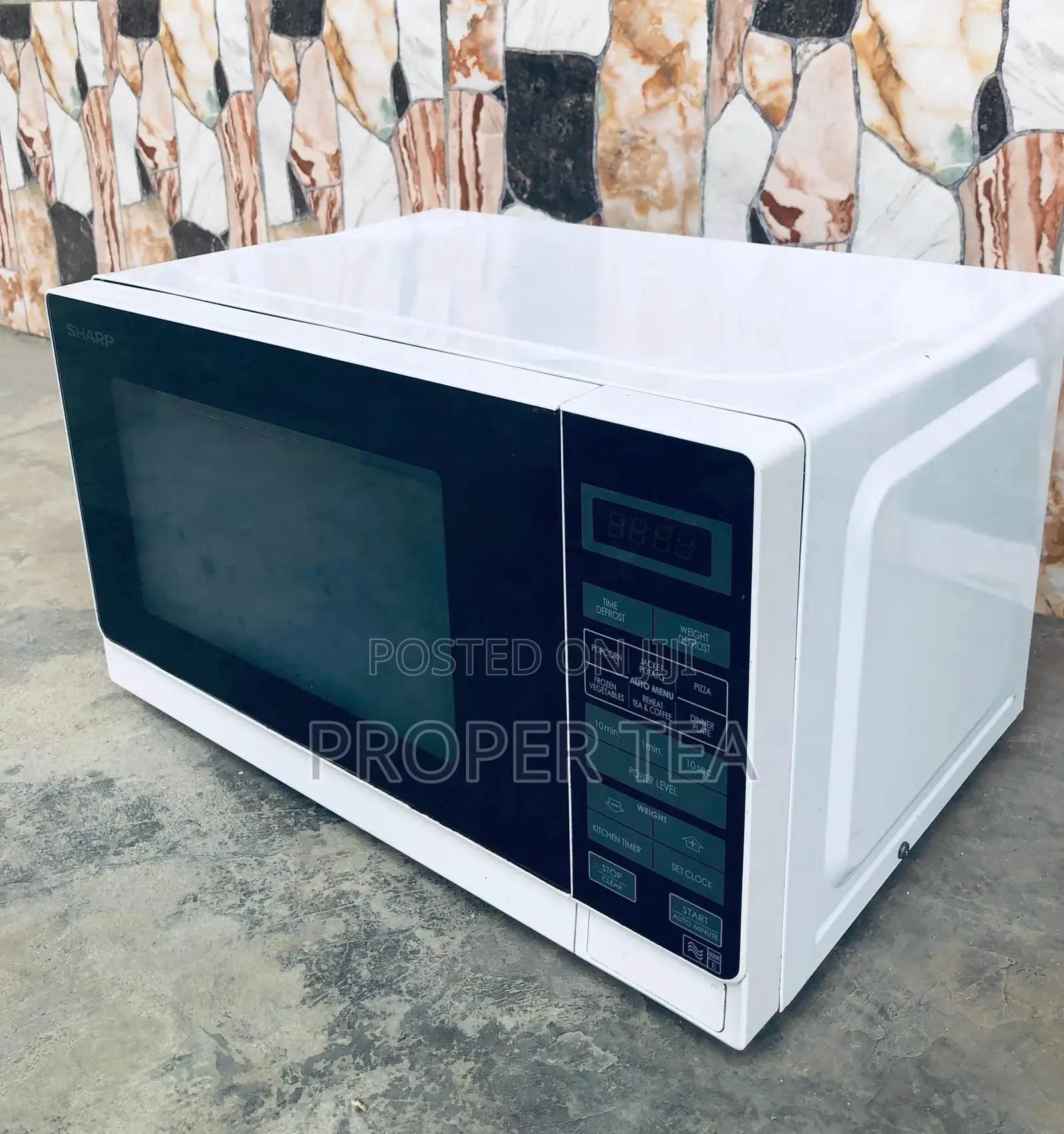 Sharp 20L Freestanding Digital Microwave Oven