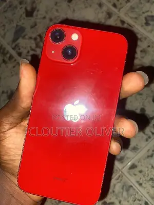 Apple iPhone 13 128 GB Red