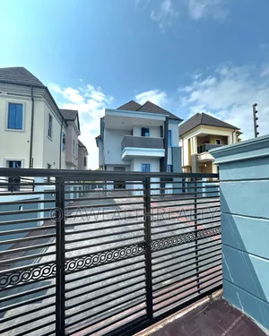 4bdrm Duplex in Carlton Gate Estate, Akobo for sale