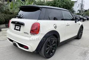 Mini Cooper 2016 White