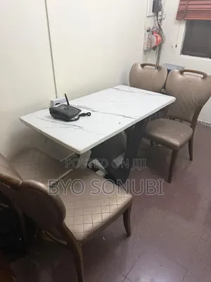 4 Seater Marble Dinning Set