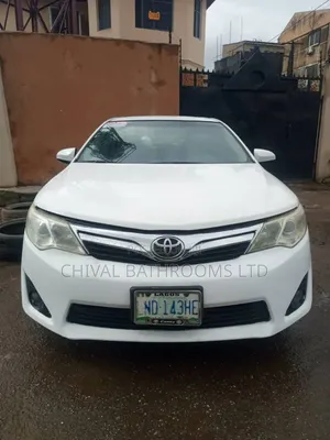 Toyota Camry LE 4dr Sedan (2.5L 4cyl 6A) 2012 White