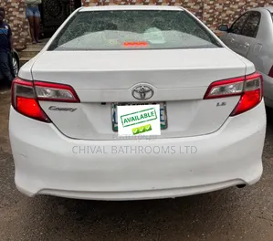 Toyota Camry LE 4dr Sedan (2.5L 4cyl 6A) 2012 White