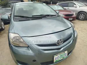 Toyota Yaris 2008 Green