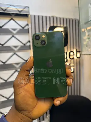 Apple iPhone 13 128 GB Green