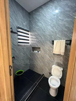 4bdrm Duplex in Sangotedo for rent