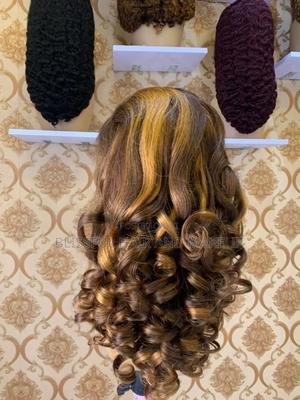 100% Human Hair, Chinese Bouncing Curls, 14 Inches With a 5/5 Closure