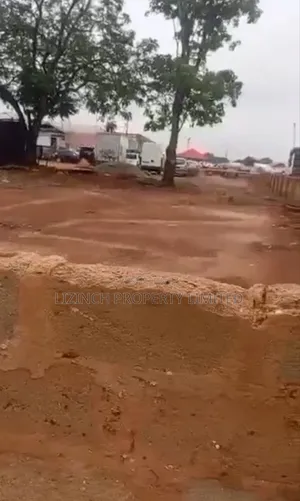10plots of Land for Sale 200ft Off Sapele Road