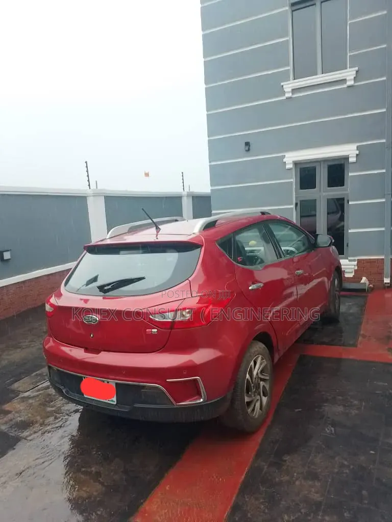 JAC S2 2020 Red