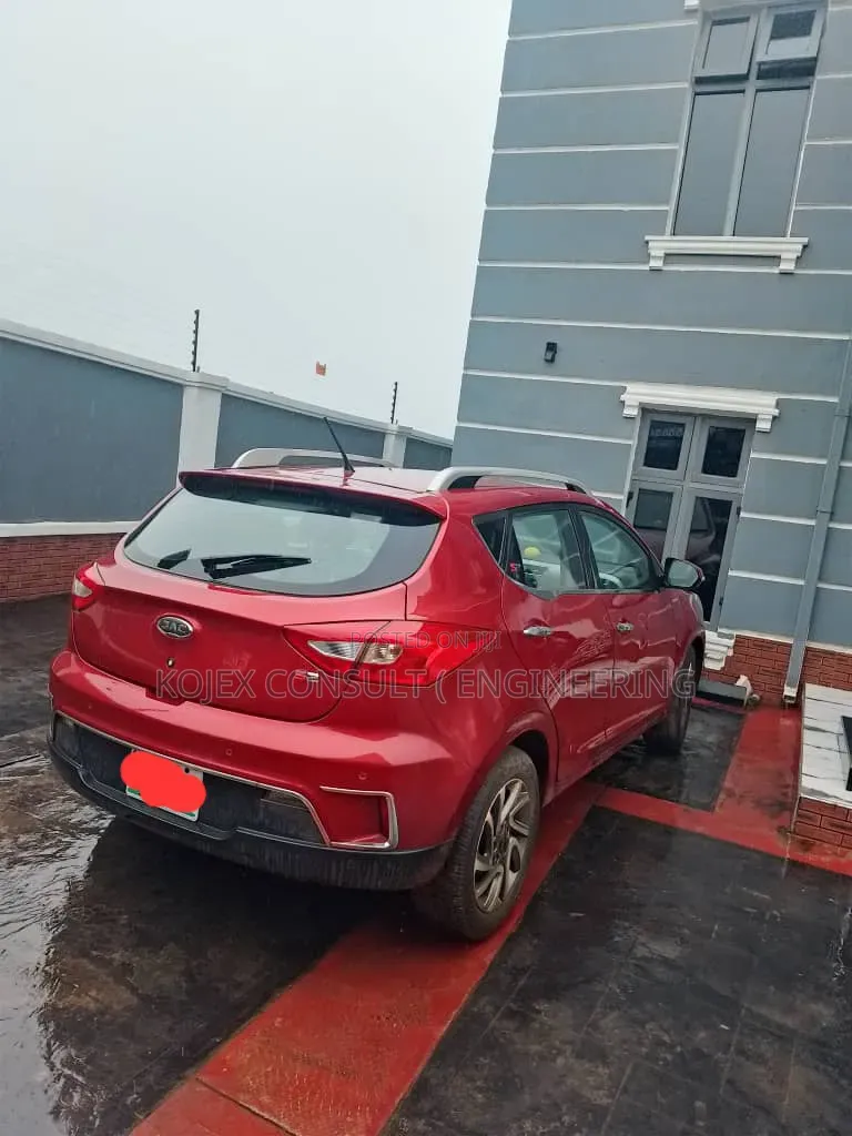JAC S2 2020 Red