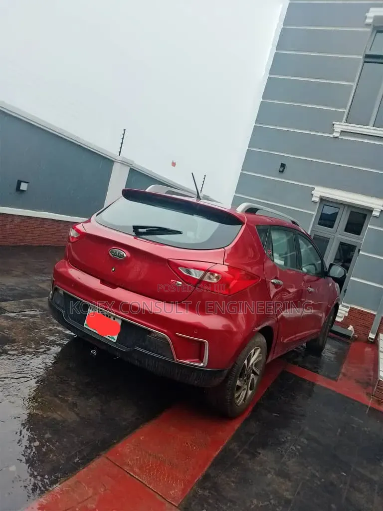 JAC S2 2020 Red