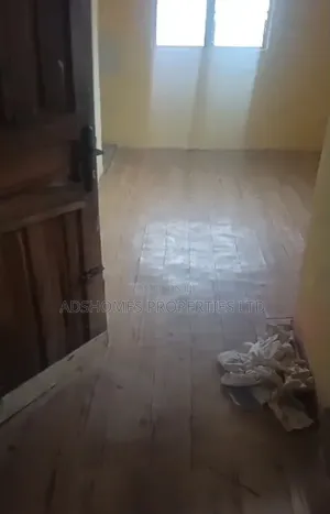 Mini Flat in Adekunle for rent