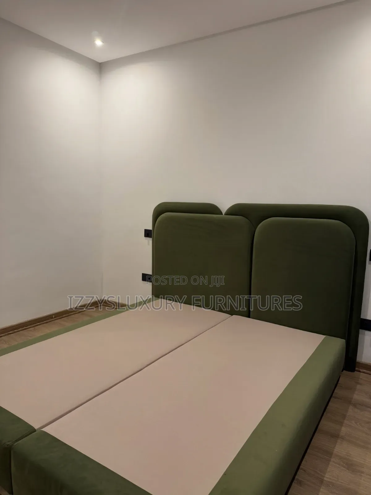 Luxury Morden Bedframe