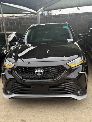Toyota Highlander XSE 2021 Black