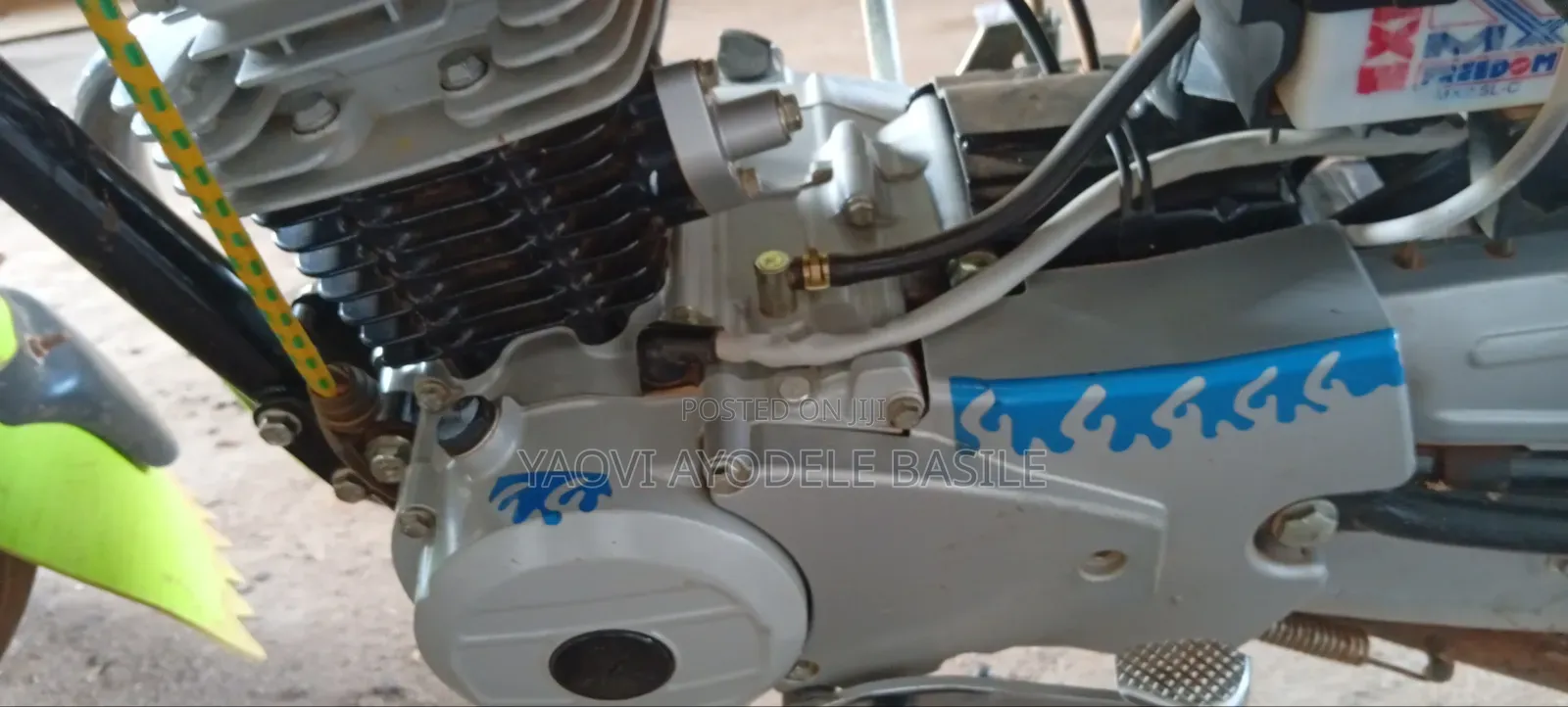 New Bajaj Boxer BM100ES 2026 Red