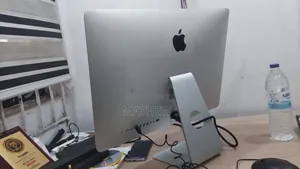 Desktop Computer Apple iMac 8GB Intel Core i5 SSD 256GB