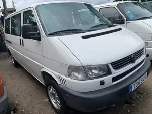 Volkswagen Transporter 2005 White