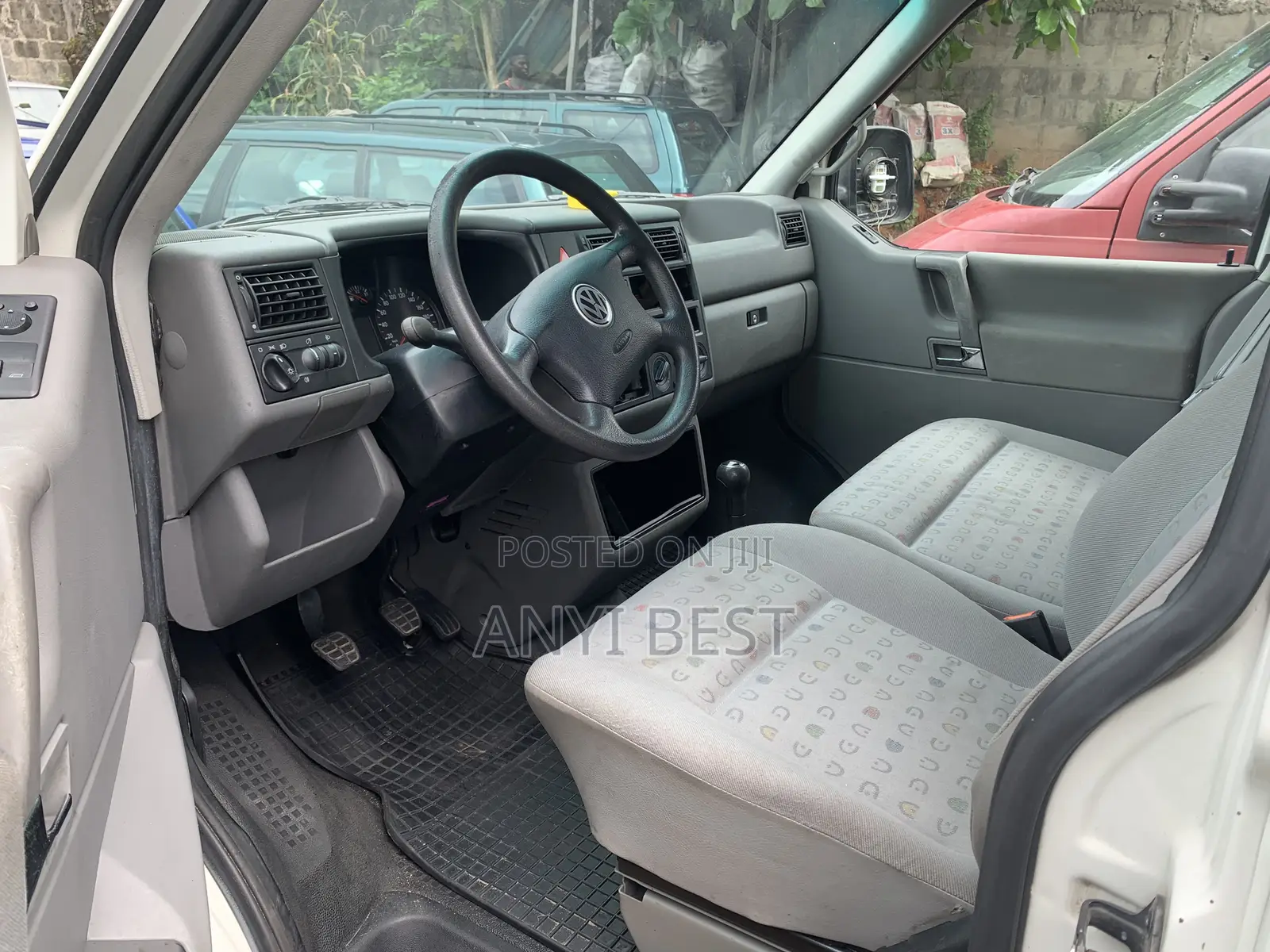 Volkswagen Transporter 2005 White