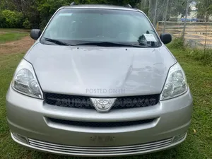 Toyota Sienna 2006 Silver
