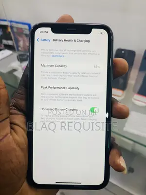 Apple iPhone XR 64 GB White