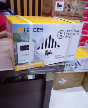 HICCES BlueCube 500w/1kWh Portable Solar Power Station