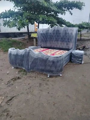 Royal Bedfram 6ft by 6ft