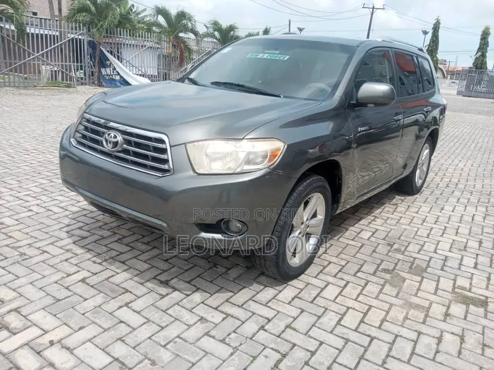 Toyota Highlander 2010 Green